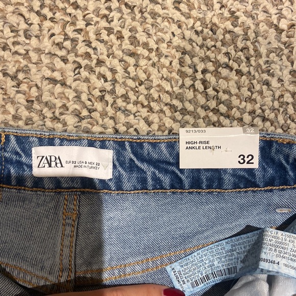 Zara Jeans - Picture 2 of 4